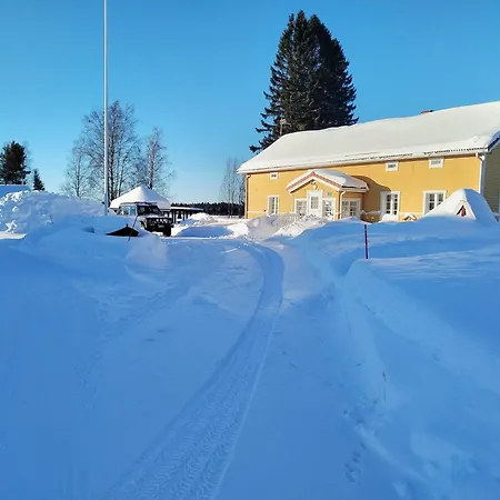Ristijaerven Pirtti Village Кемпинг