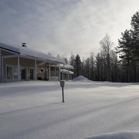 Ristijaerven Pirtti Village *