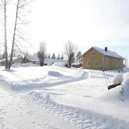 Campsite Ristijaerven Pirtti Village *