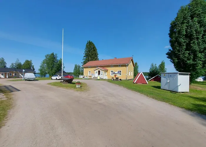 Ristijaerven Pirtti Village *