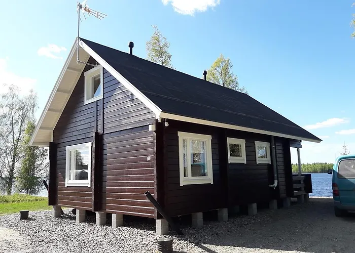 キャンプ場 Ristijaerven Pirtti Village *